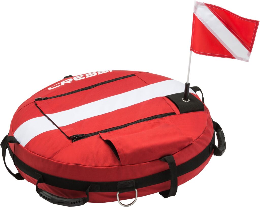 Rote Cressi Freediving Buoy Trainingsboje mit integrierter Flagge